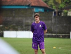 Gebrakan Baru PSS Sleman: Resmi Tunjuk Kembali Pieter Huistra Sebagai Nakhoda Utama!