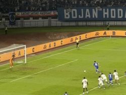 Penebusan Jung, Persib Tekuk PSM dan Kudeta Puncak Klasemen