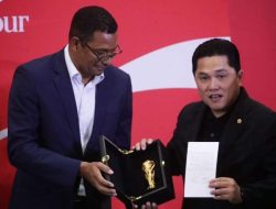 Trofi Piala Dunia FIFA Singgah di Indonesia, Erick Thohir: Pengakuan Dunia untuk Sepak Bola Nasional