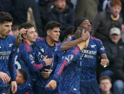 Manchester City dan Aston Villa Terpeleset, Arsenal Pegang Kendali Perebutan Gelar