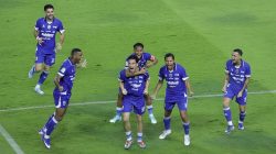 Menuju Gelar Ke-5 & Hatrick Sejarah: Akankah Persib Bandung Kunci Takhta Juara di Makassar?