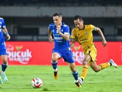 Persib dan Persija Sama-Sama Imbang, Drama Akhir Laga Warnai Persaingan Gelar Super League