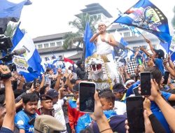 KDM Cairkan Bonus Rp1 Miliar untuk Persib Bandung Usai Cetak Hattrick Juara
