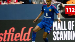 Bocah 15 Tahun Debut di Manchester United! JJ Gabriel Langsung Sambut Tekel Horor Gimenez